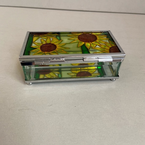 Glass and Mirror Sunflower Trinket Box - Picture 8 of 12